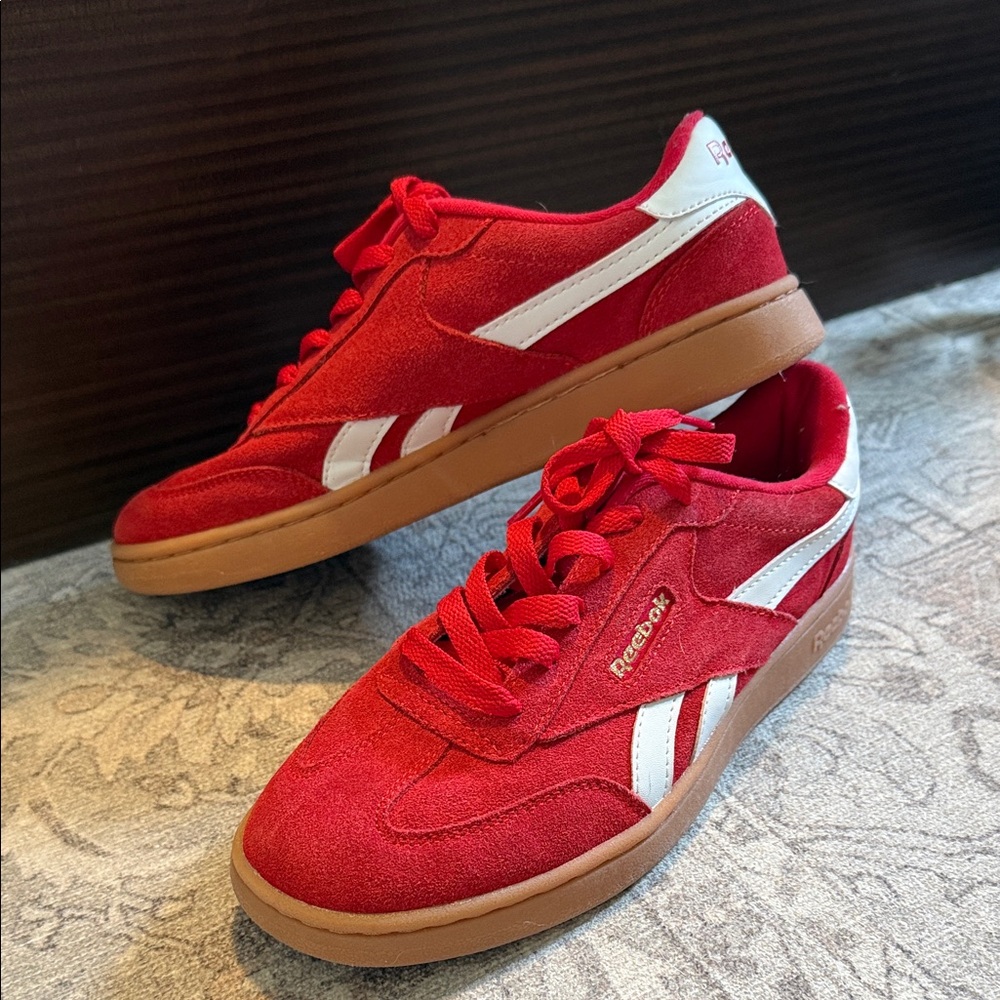 Reebok Classic Red and White Trainers